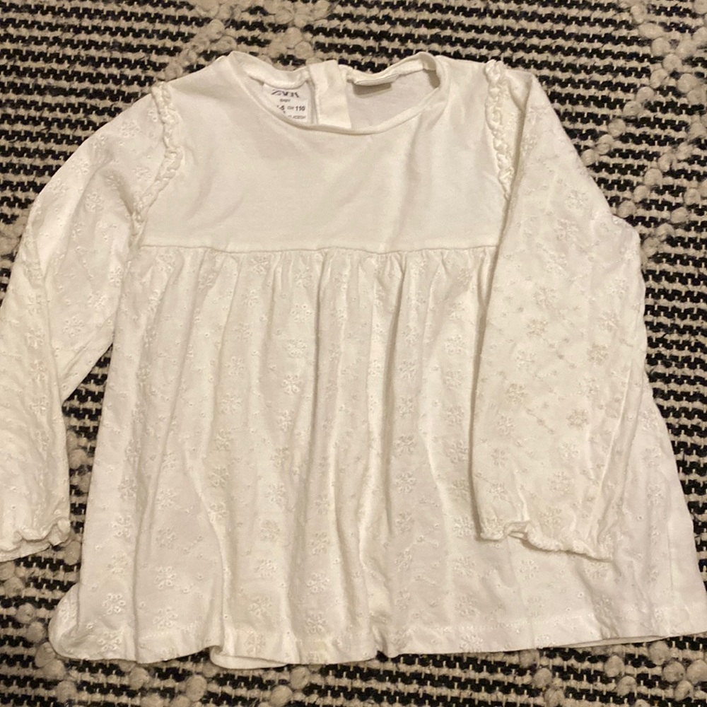 Zara kid’s girl’s cream blouse, size 4-5